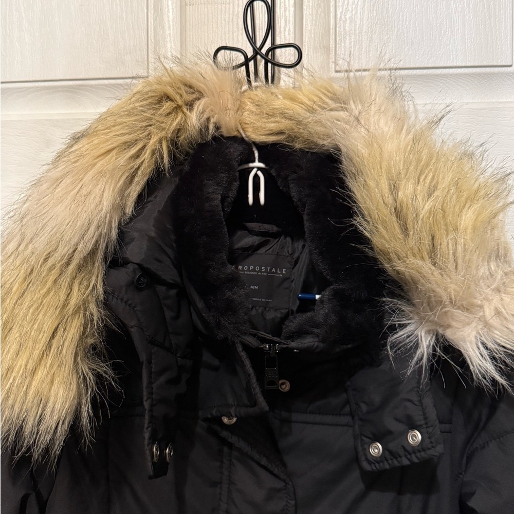 Aeropostale Black Puffer Jacket with Faux Fur Hood for Junior Girls Sz M - Picture 3 of 9